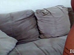 Employee loses phone and explores online world