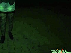 Rescued blonde thanks stranger in van with body