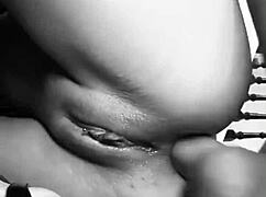 Novinha endures dick in ass for those who love good anal, achieving red rose orgasms