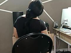 I fucked the secretary in the boss's office, her big ass shaking.