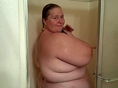 Shower Time With Kitania K Wildfire