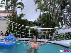 Jennifer White asks want family time with blowjob doggystyle?