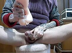 Melvincoficial Gay Español Solo Masturbación En Patines