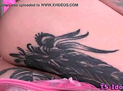 barebacked shemale gets a sticky finish