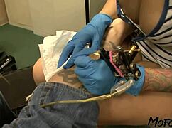 Mofozo com, listen up! This real amateur homemade sex video shows a brunette tattoo artist getting deepthroated hard!