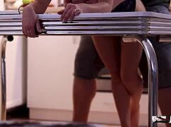 Quick Fuck Before Dinner in Amateur Homemade Video Clip