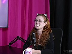 Ruiva Gets Wet from Pussy Licking