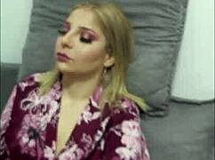 Lins preparing for her teen scene!