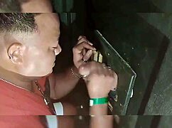 Levei um amigo na cabine do boquete