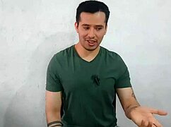 Joven Virgen Feels Nervous Giving Oral To Muscular 21cm Workmate In Office Almost Caught