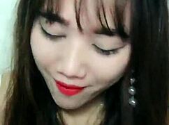 I am a korean asian girl doing sexy webcam talkshow livestream
