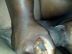 big booty ebony hooker deepthroats rough big black cock 😈