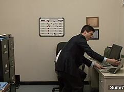 Horny Gay Workers Fuck In Office