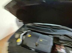 Latina wife fucks the car buyer in missionary?