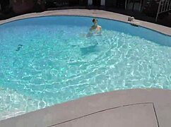 gigi breeze gives outdoor pool blowjob with deepthroat 😍