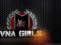 Chesty Cougars Julia Ann and Nicki Hunter Crave Wet Finger Action