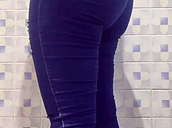 Mature latina ann worships big ass in bathroom leggings and fishnets