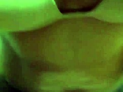 Amiga chupando todo de mi jovencitos morrita vecina