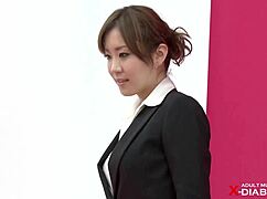 Amateur Nude Shoot with Maki Momoi in Sexy Japanese Lingerie