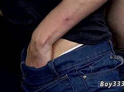 Estos chicos lindos organizaron una fiesta de sexo gay salvaje por primera vez.