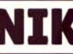 She Decided To Have Quick Double Penetration Fuck With Monster Cocks Before Guests Arrived