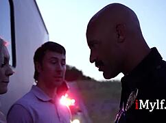 Ladies Assist Cop On Family Trip