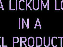 In this intense scene, a bbw tranny skillfully services a massive bwc with deepthroat sucking and oral expertise.