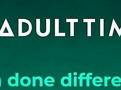 Mia Malkova's intense group sex anal with Adriana Chechik gapes pussy