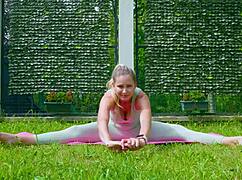 Stella Cardo does sexy outdoor yoga poses