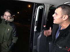 Lost babe feels horny stranger's big cock deepthroat in driving car at night