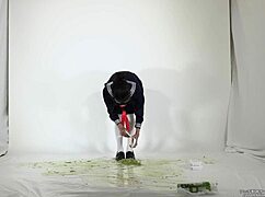 Hey, check out this maniac fetish video with balloons!