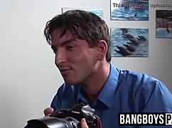 These gay studs raw fuck while I snap pics! 📸