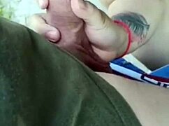 outdoor blowjob dogging with chubby mature asian mommy 😜