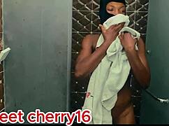 I see lonely african girl doin some pussy warmin