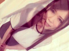 Tomori nana shows off her g-cup huge breasts