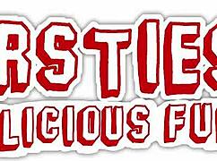 Amateur Lesbians Lick Asses In Extreme Threesome