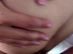 Victor Bloom's debut features Spanish babe Linda del Sol