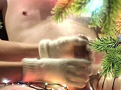 Neighbor's Christmas Gift Involves Hands and Mouth