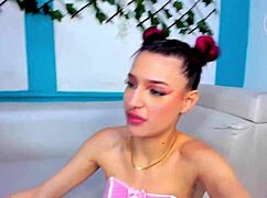 i'm jazmin, giving the best blowjobs to this huge cock in pov