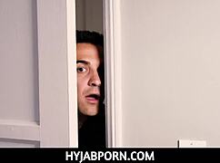 middle-eastern muslim babe vanessa vox loses virginity with bf