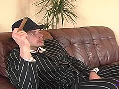 Anal sex explodes at the neighborhood boss's house with Kate!