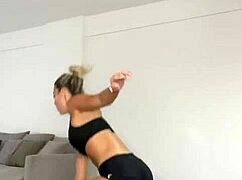 Cameltoe 2 Sol Pérez in intriguing display