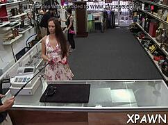 Little 18+ Non-Pro Fucks Hard