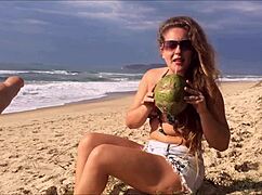 kellenzinha explores liberal desires in this eighth episode, revealing secrets of big asses and cuckold fantasies.