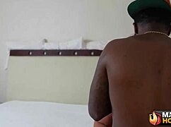 Hey, how does wide Tee Tee Pawg handle King Rome Major?