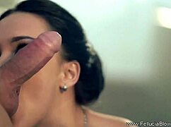 Blowjob babe eagerly swallows cum in amateur facial session