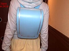 小柄なナナ、可愛い日本人花嫁がオムツ羞恥とソロプレイを衣装で探求