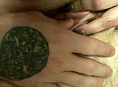 help her finger that pussy 😈