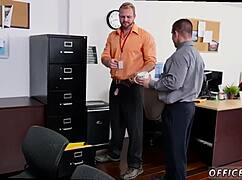 Bodybuilder's bareback gay sex on first work day