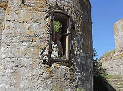 Ever seen nude shooting at abandoned military base Totleben Island 4?